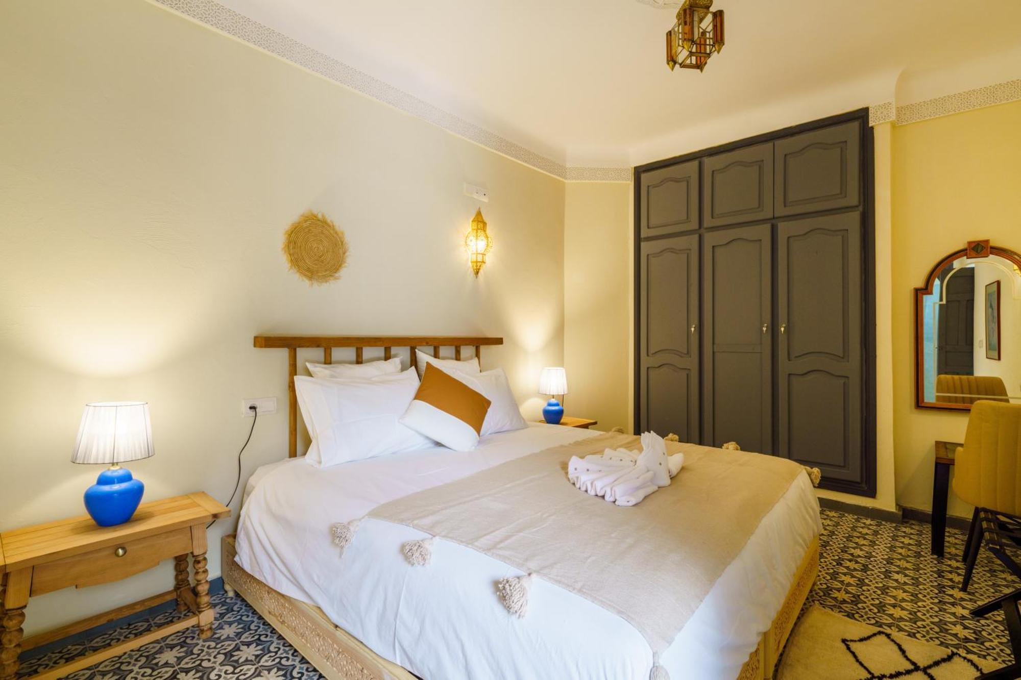 Riad 4 Chambres - Piscine & Petit Dejeuner Gratuit - Wifi Fibre Optique Marrakesz Zewnętrze zdjęcie
