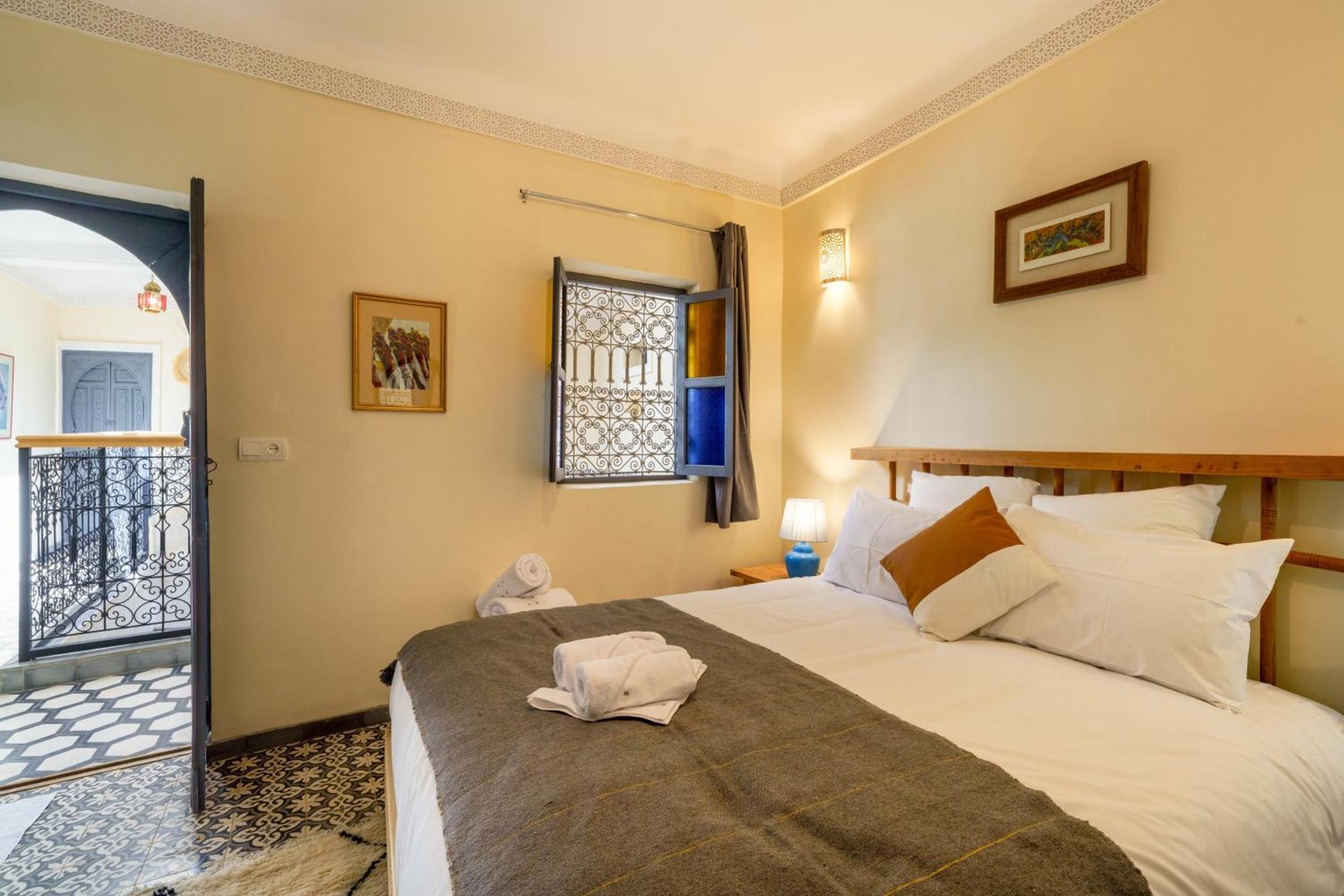 Riad 4 Chambres - Piscine & Petit Dejeuner Gratuit - Wifi Fibre Optique Marrakesz Zewnętrze zdjęcie