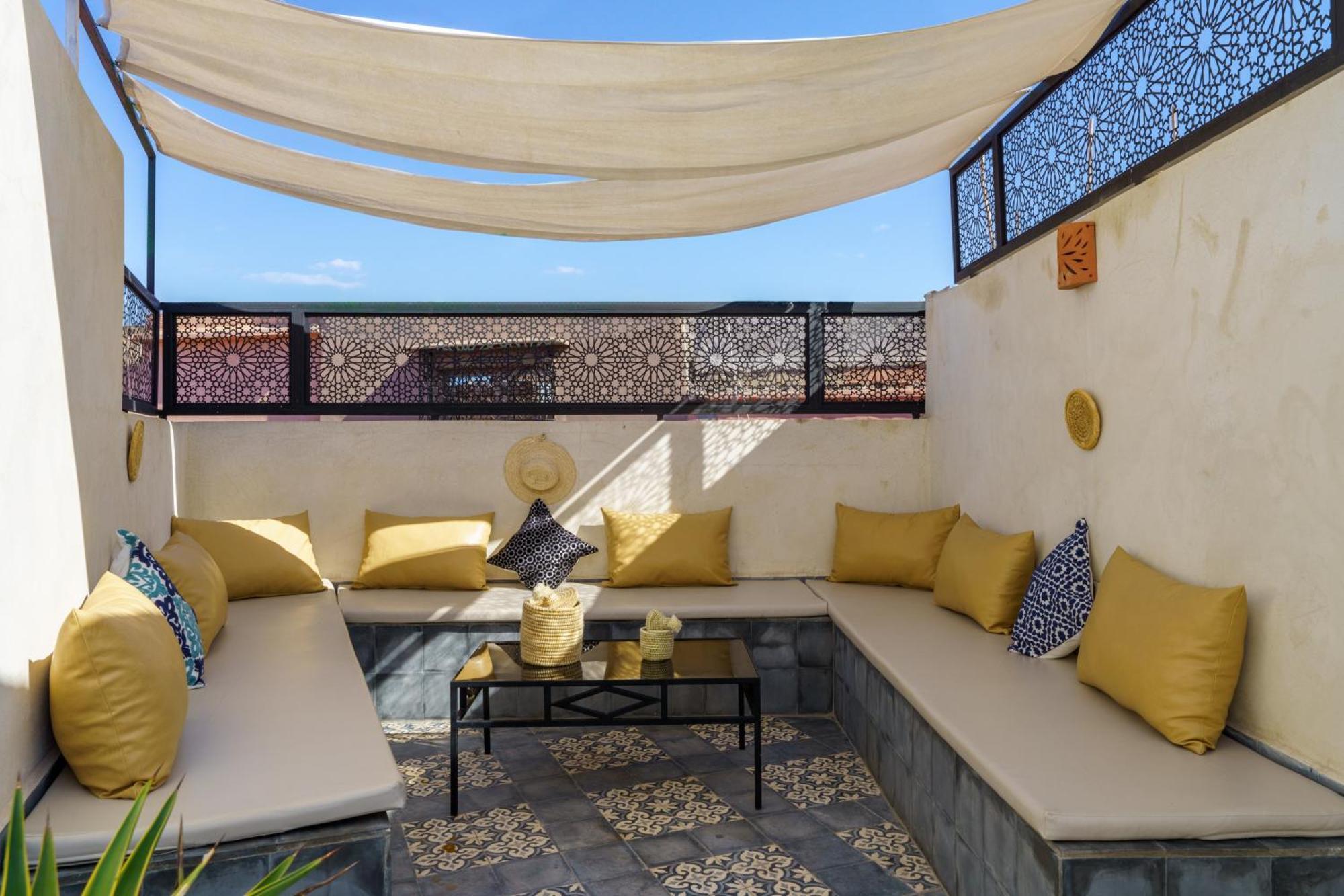 Riad 4 Chambres - Piscine & Petit Dejeuner Gratuit - Wifi Fibre Optique Marrakesz Zewnętrze zdjęcie