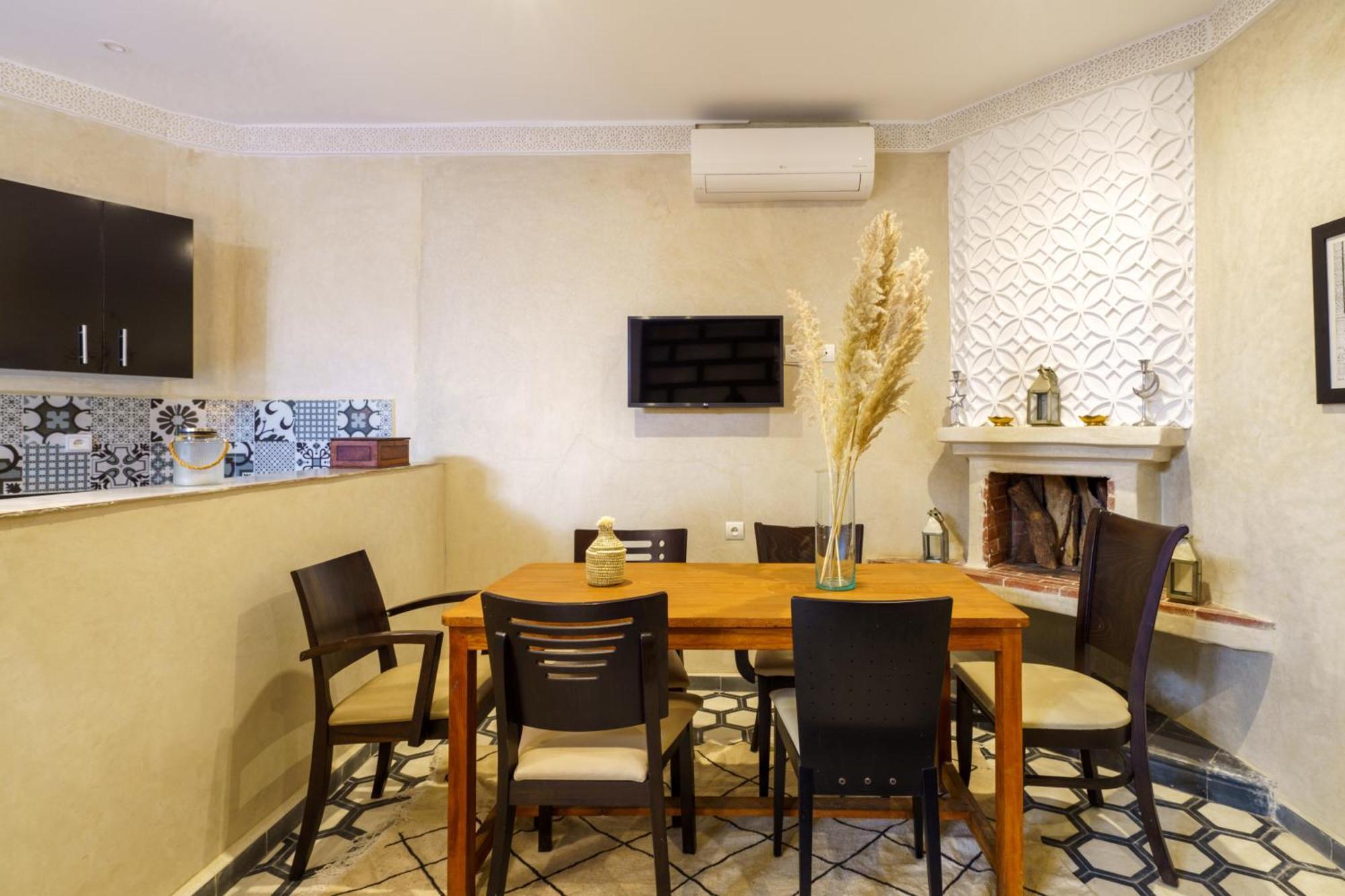 Riad 4 Chambres - Piscine & Petit Dejeuner Gratuit - Wifi Fibre Optique Marrakesz Zewnętrze zdjęcie