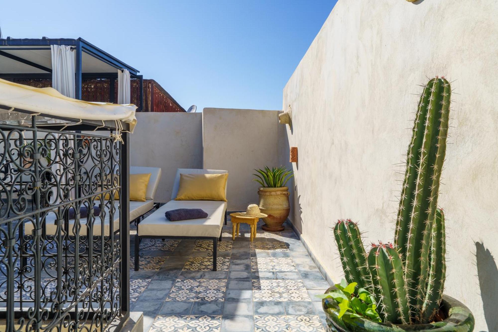 Riad 4 Chambres - Piscine & Petit Dejeuner Gratuit - Wifi Fibre Optique Marrakesz Zewnętrze zdjęcie