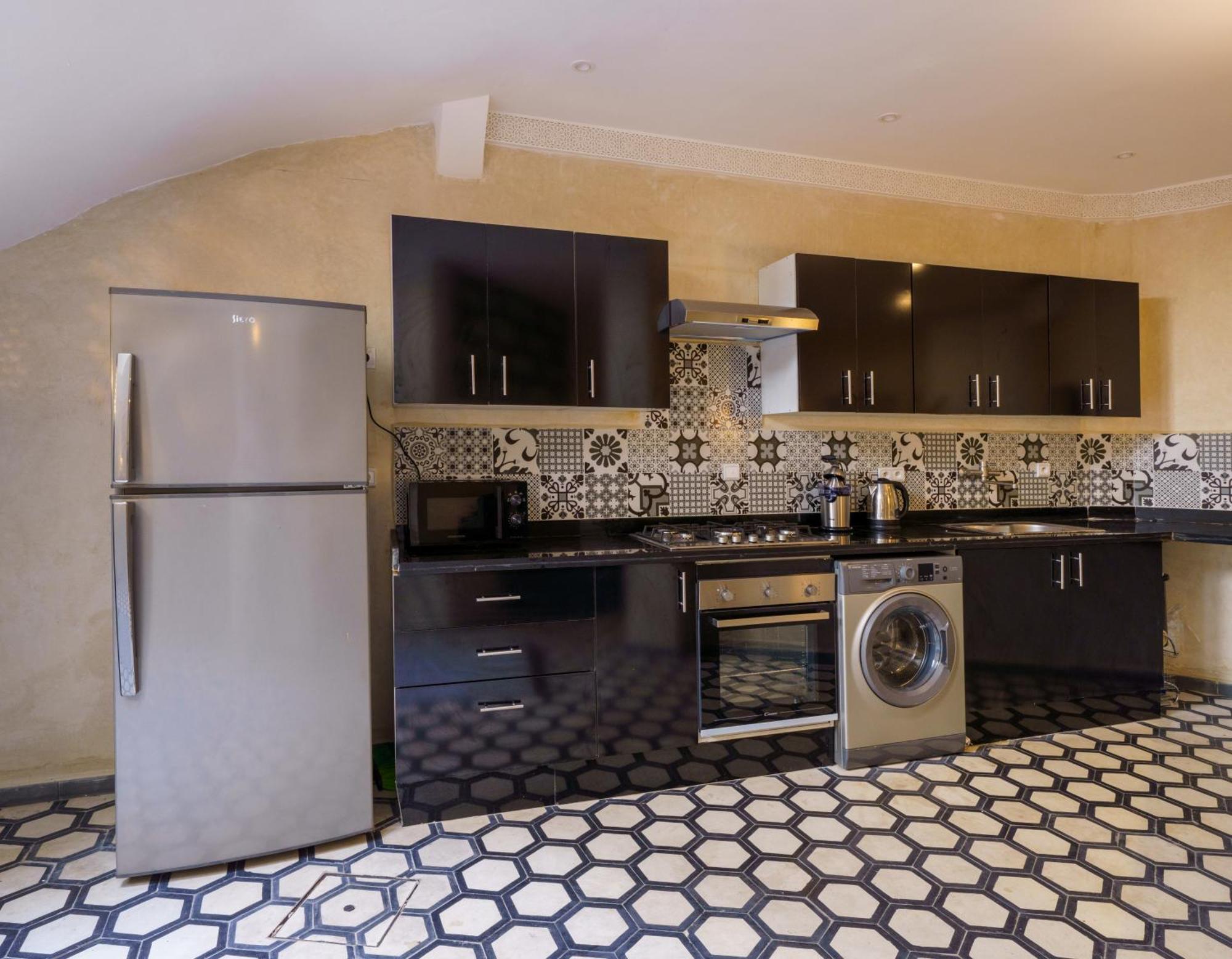 Riad 4 Chambres - Piscine & Petit Dejeuner Gratuit - Wifi Fibre Optique Marrakesz Zewnętrze zdjęcie